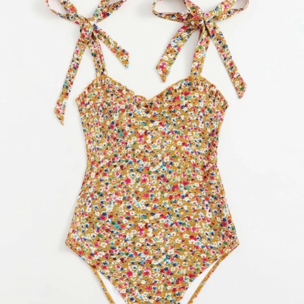 SHEIN Ditzy Floral Bodysuit -NWT